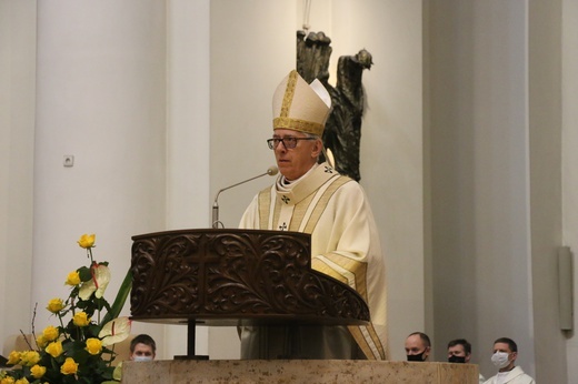 Katowicka katedra. Msza św. w intencji zmarłego ks. Józefa Pawliczka