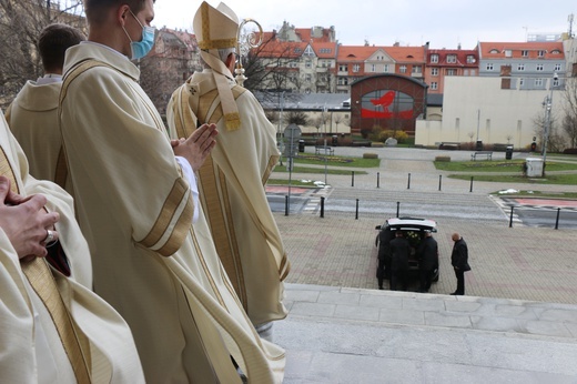 Katowicka katedra. Msza św. w intencji zmarłego ks. Józefa Pawliczka