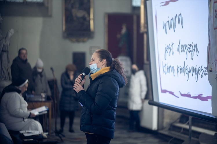 Przygotowanie do przyjęcia I Komunii św. u kłodzkich jezuitów