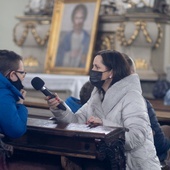 Przygotowanie do przyjęcia I Komunii św. u kłodzkich jezuitów