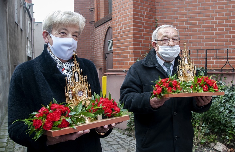 Wprowadzenie relikwii w Połczynie-Zdroju