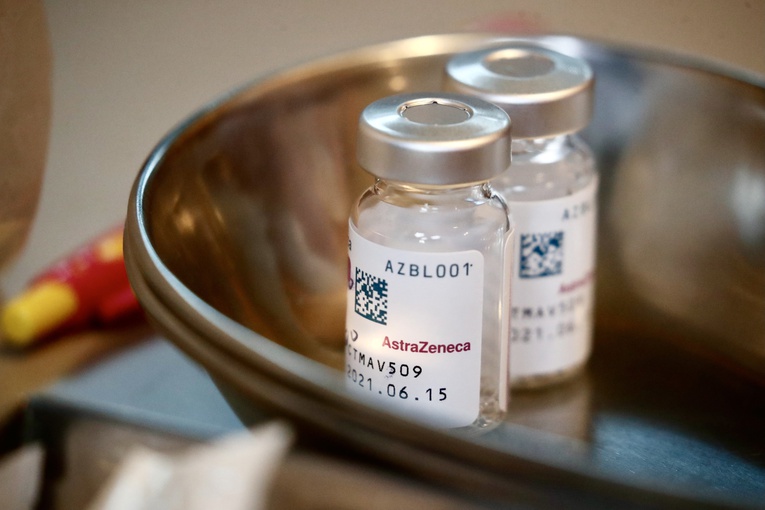 Kuczmierowski: W tym tygodniu do Polski trafi blisko 1,3 mln szczepionek przeciwko COVID-19