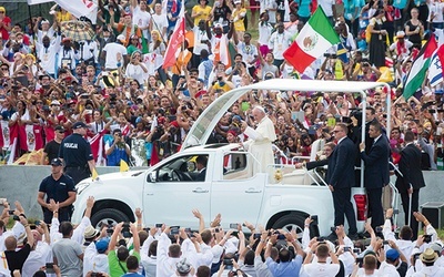 ▲	Młodzież ufa papieżowi Franciszkowi.