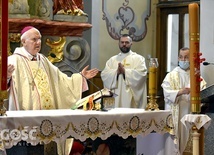 Bp Ignacy zaraz po rozpoczęciu celebry w kościele pw. św. Józefa.