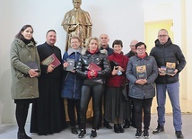 – Czytanie Biblii daje radość – mówią zgodnie członkowie grupy.