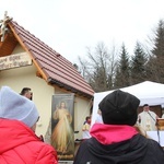 Msza św. przy kaplicy Jezusa Miłosiernego na Klimasce w Beskidzie Małym