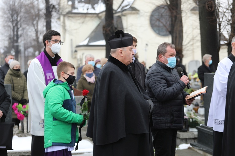 Pogrzeb śp. ks. prał. Krzysztofa Ryszki w Bielsku-Białej Wapienicy