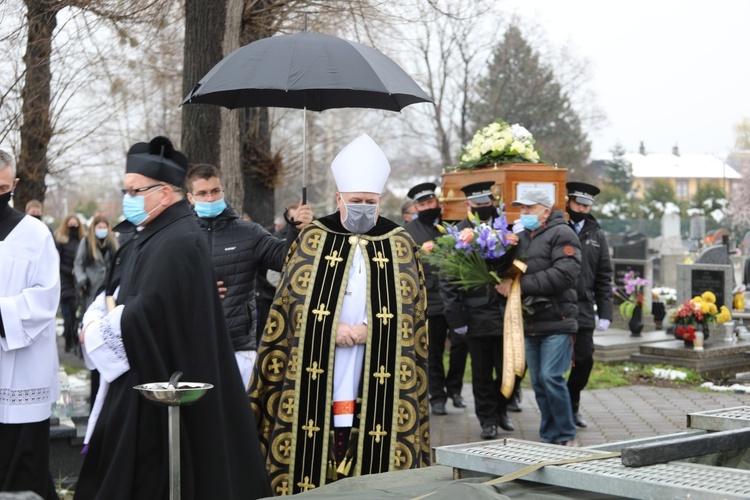 Pogrzeb śp. ks. prał. Krzysztofa Ryszki w Bielsku-Białej Wapienicy