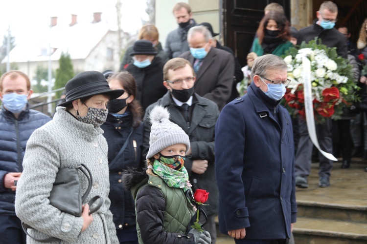 Pogrzeb śp. ks. prał. Krzysztofa Ryszki w Bielsku-Białej Wapienicy