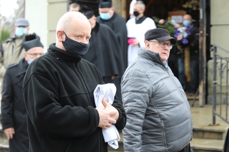 Pogrzeb śp. ks. prał. Krzysztofa Ryszki w Bielsku-Białej Wapienicy