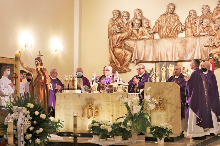 Pogrzeb śp. ks. prał. Krzysztofa Ryszki w Bielsku-Białej Wapienicy