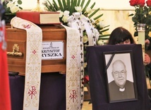 Pogrzeb śp. ks. prał. Krzysztofa Ryszki w Bielsku-Białej Wapienicy