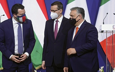 Matteo Salvini, Mateusz Morawiecki i Viktor Orbán 1 kwietnia 2021 na szczycie w Budapeszcie.