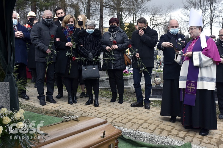 Pogrzeb Kazimierza Regmunta, brata bp. Stefana z diecezji zielonogórsko-gorzowskiej