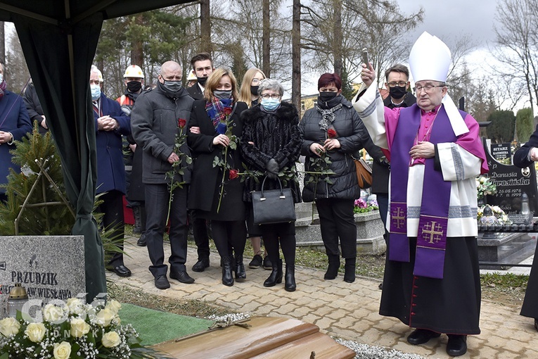 Pogrzeb Kazimierza Regmunta, brata bp. Stefana z diecezji zielonogórsko-gorzowskiej