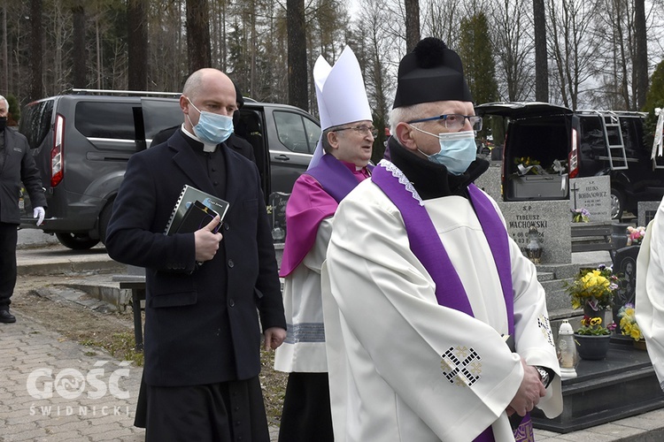 Pogrzeb Kazimierza Regmunta, brata bp. Stefana z diecezji zielonogórsko-gorzowskiej