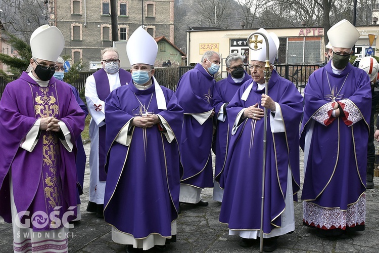 Pogrzeb Kazimierza Regmunta, brata bp. Stefana z diecezji zielonogórsko-gorzowskiej