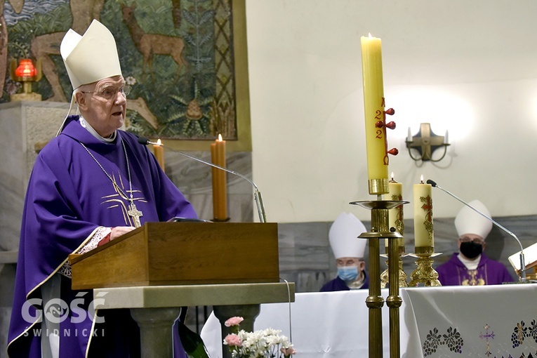 Pogrzeb Kazimierza Regmunta, brata bp. Stefana z diecezji zielonogórsko-gorzowskiej