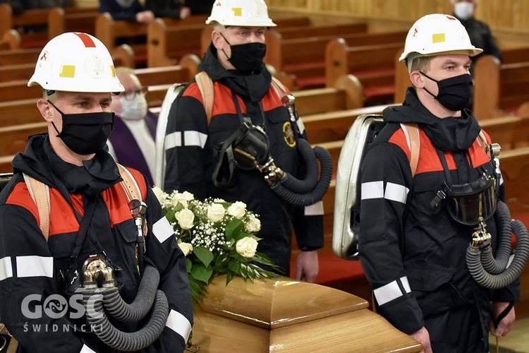 Pogrzeb Kazimierza Regmunta, brata bp. Stefana z diecezji zielonogórsko-gorzowskiej