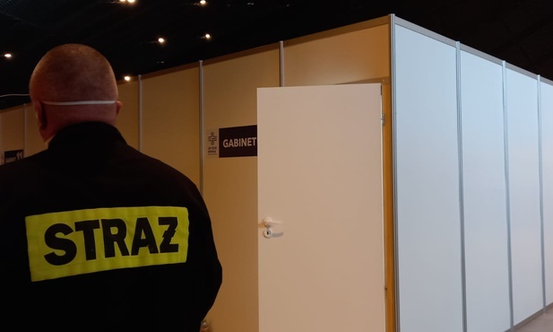 Śląskie. Ponad 3 tys. strażaków jest już po pierwszej dawce szczepienia przeciw COVID-19