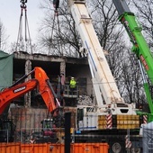 Rozbiórka murów hali spalonego Archiwum Urzędu Miasta Krakowa