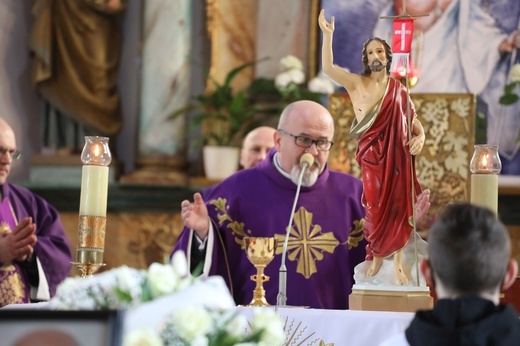 Ostatnie pożegnanie organisty śp. Rudolfa Karety w Jasienicy