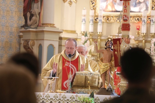 Msza św. za ofiary zbrodni katyńskiej i katastrofy smoleńskiej