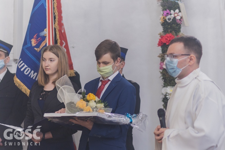 Lutomia Dolna. Intronizacja relikwii św. Jana Pawła II