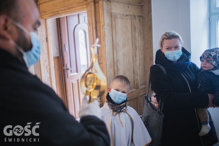 Lutomia Dolna. Intronizacja relikwii św. Jana Pawła II