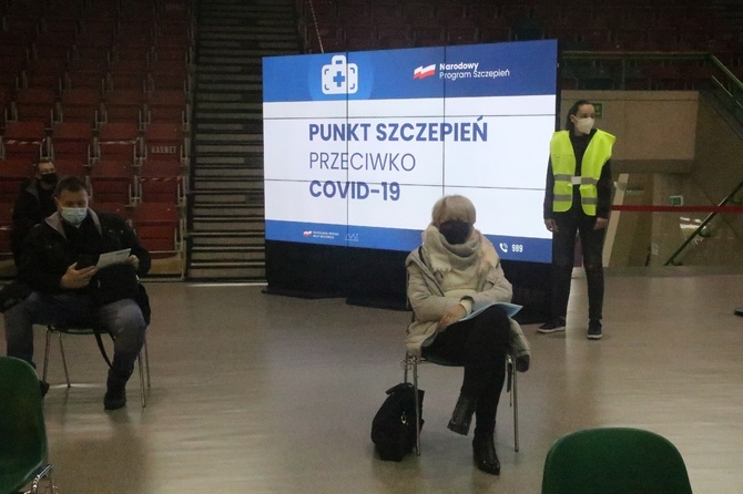 Otwarcie punktu szczepień powszechnych w Legnicy