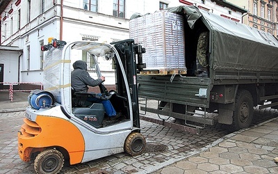 	Tym razem dotarło  10 ton żywności.