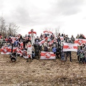 Białorusini w miarę możliwości spotykają się na obchodach świąt i tradycji narodowych. W tym roku paleniem marzanny przywitali początek wiosny.