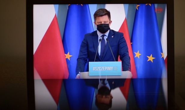 Dworczyk: Ograniczenie dostaw nie powinno wpłynąć na harmonogram szczepień