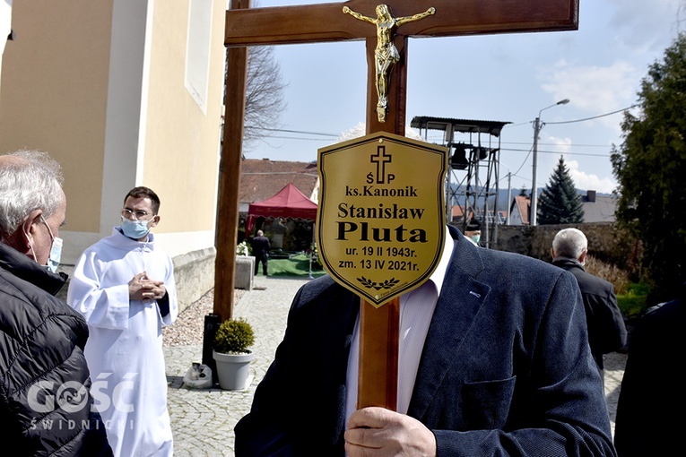 Pogrzeb ks. Stanisława Pluty, wieloletniego proboszcza parafii w Wirach