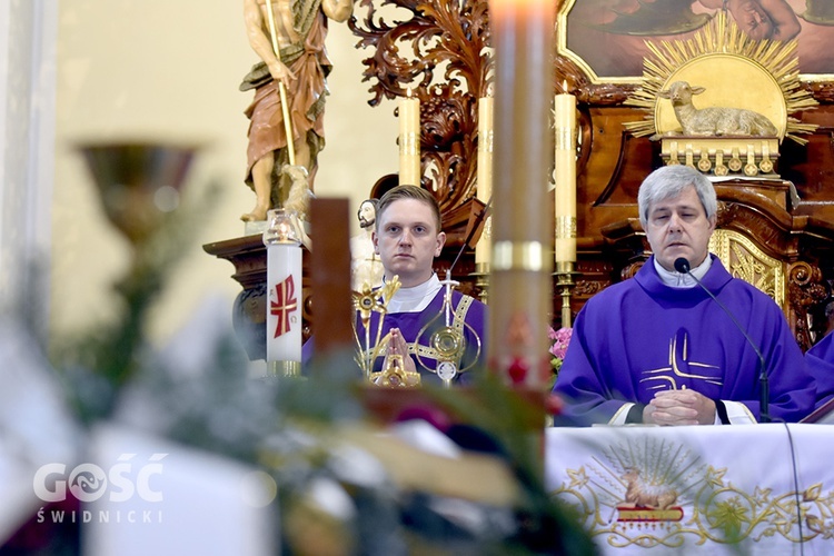 Pogrzeb ks. Stanisława Pluty, wieloletniego proboszcza parafii w Wirach