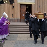 Uroczystości pogrzebowe ks. Zbigniewa Towarka