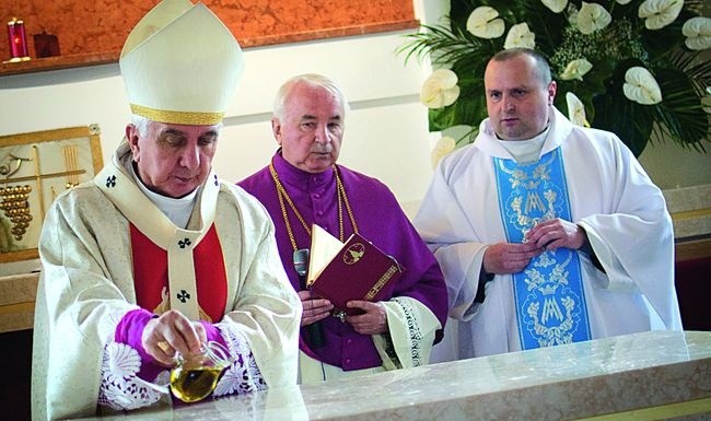 Abp Wojciech Ziemba w obiektywie GN