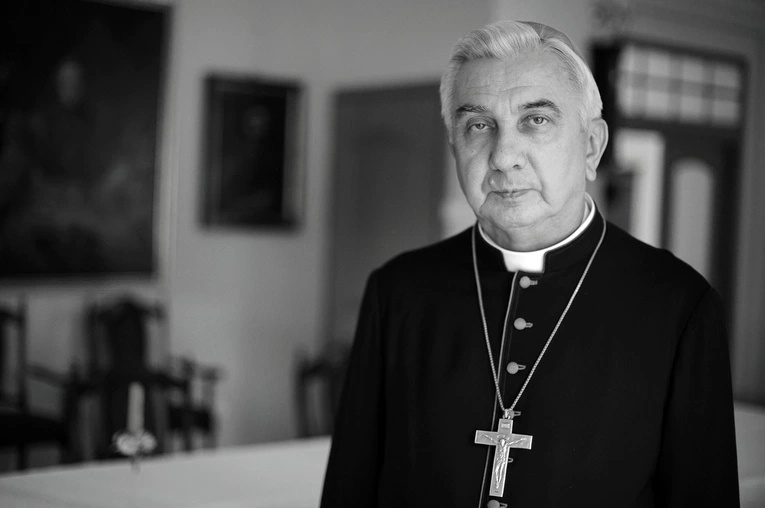 Zmarł pochodzący z Wampierzowa abp Wojciech Ziemba