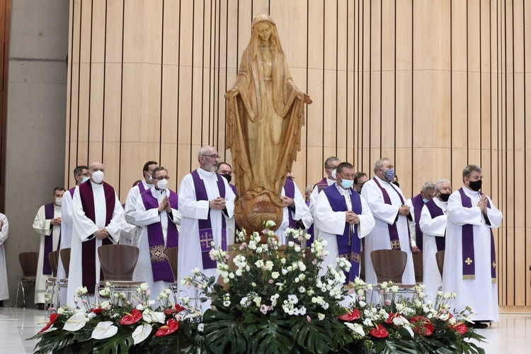 Pogrzeb ks. Mirosława Nowaka w Świątyni Opatrzności Bożej [GALERIA]