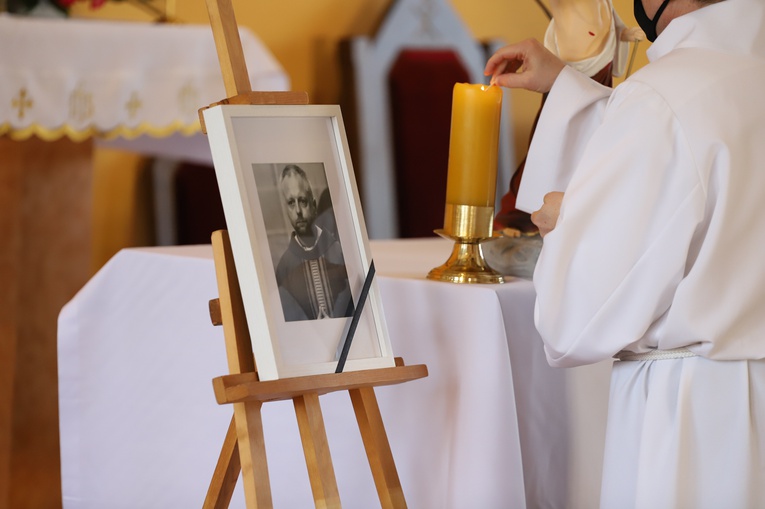 Pogrzeb ks. Pawła Mieleckiego - importa