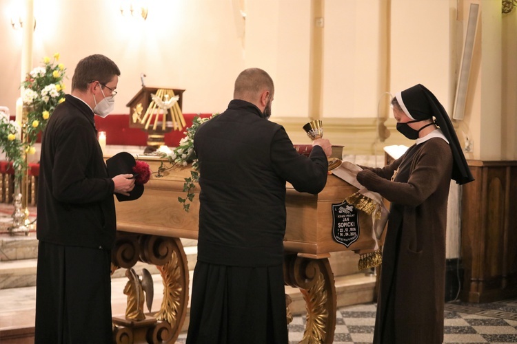 Kapłańskie pożegnanie śp. ks. prał. Jana Sopickiego