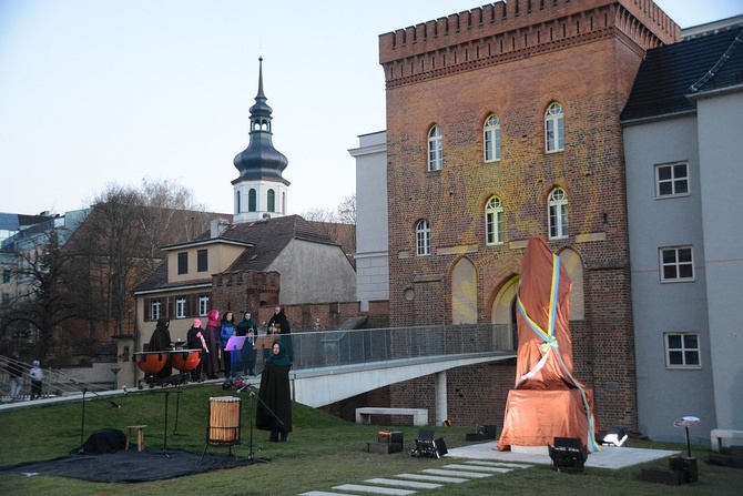 Odsłonięcie pomnika Władysława Opolczyka