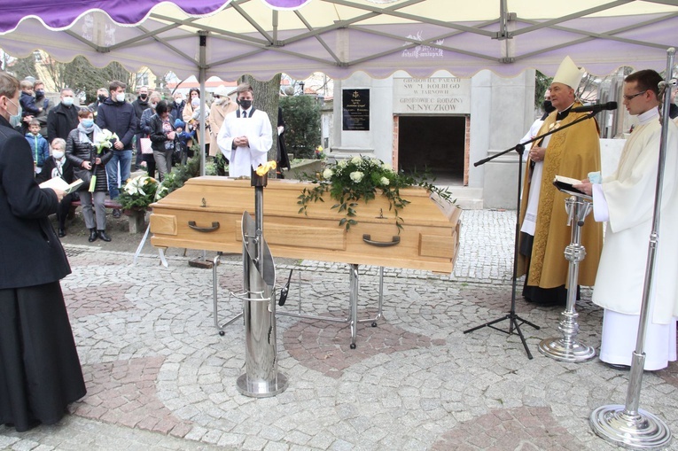 Tarnów pożegnał śp. ks. prał. Stanisława Gurgula