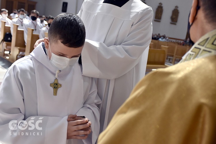 Błogosławieństwo ceremoniarzy i lektorów w diecezji świdnickiej 2021