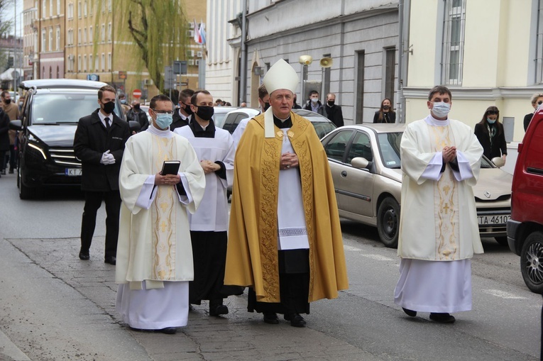 Tarnów pożegnał śp. ks. prał. Stanisława Gurgula