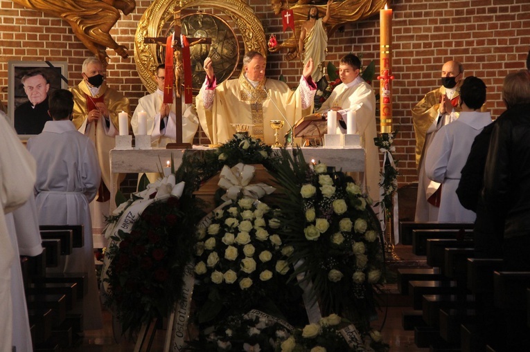 Tarnów pożegnał śp. ks. prał. Stanisława Gurgula