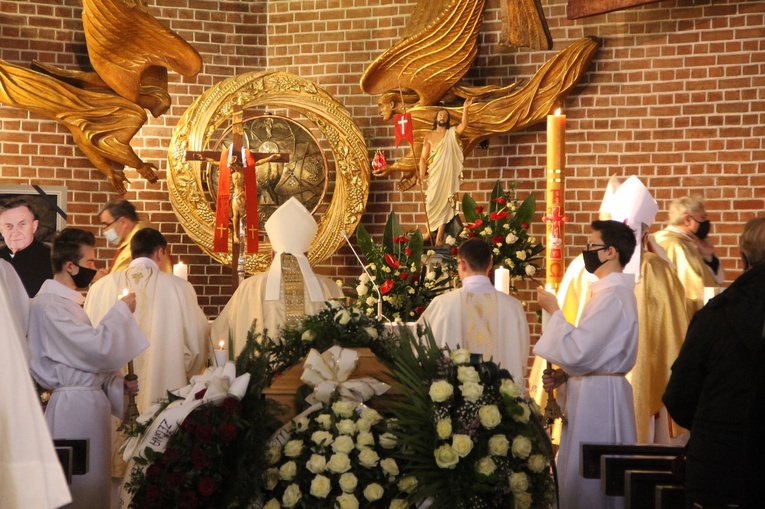 Tarnów pożegnał śp. ks. prał. Stanisława Gurgula