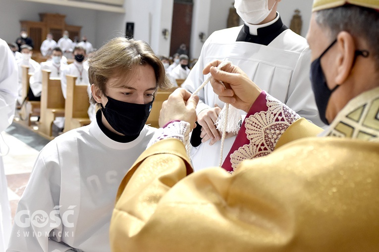 Błogosławieństwo ceremoniarzy i lektorów w diecezji świdnickiej 2021