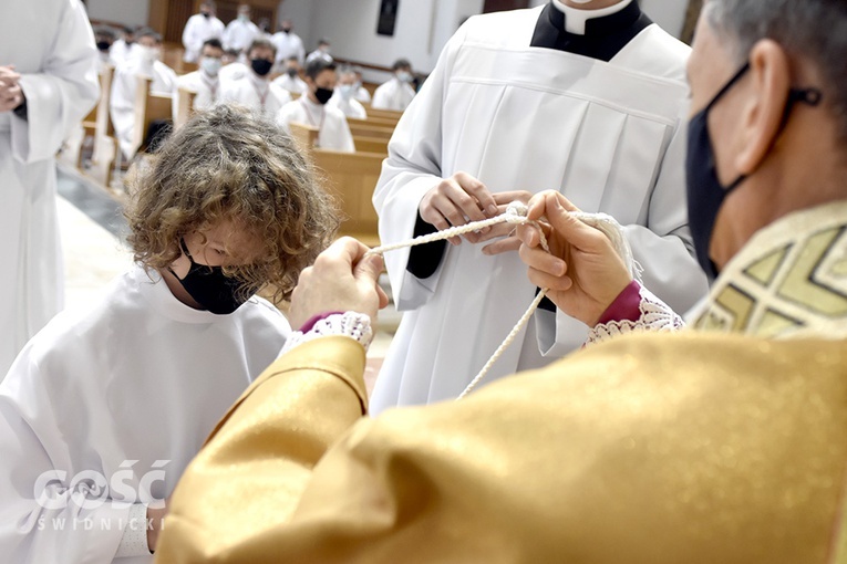 Błogosławieństwo ceremoniarzy i lektorów w diecezji świdnickiej 2021