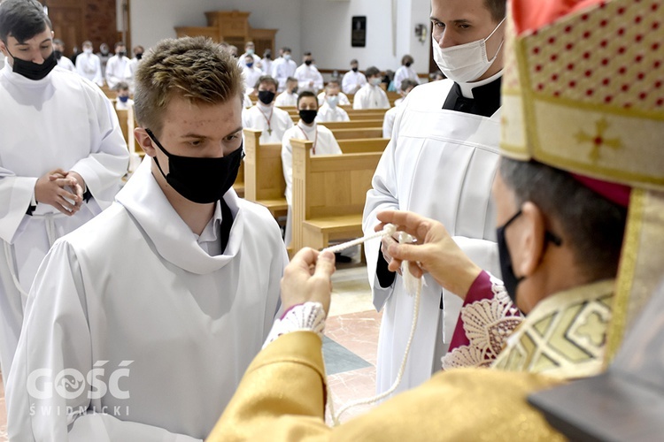 Błogosławieństwo ceremoniarzy i lektorów w diecezji świdnickiej 2021